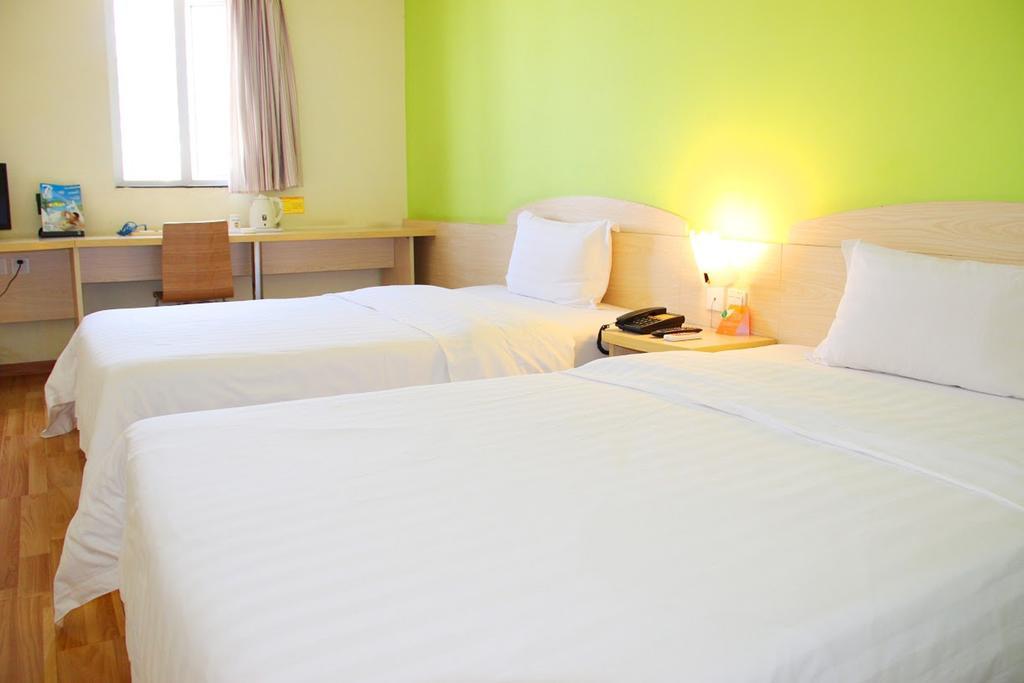 7Days Inn Foshan Beijiao Nanchang Road Shunde Esterno foto